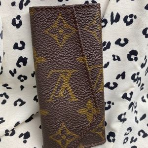 Louis Vuitton key holder